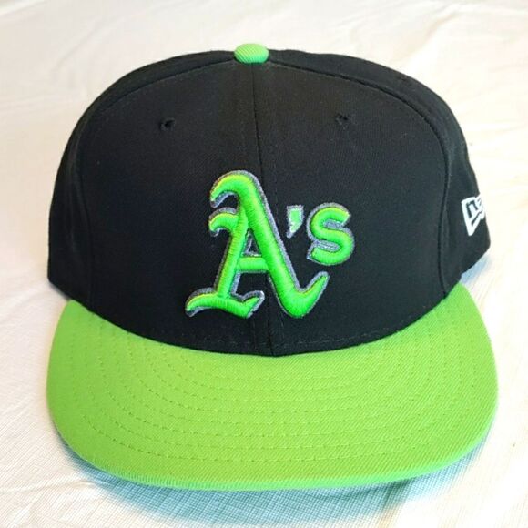 Oakland A's Fitted Hat - Picture 1 of 7